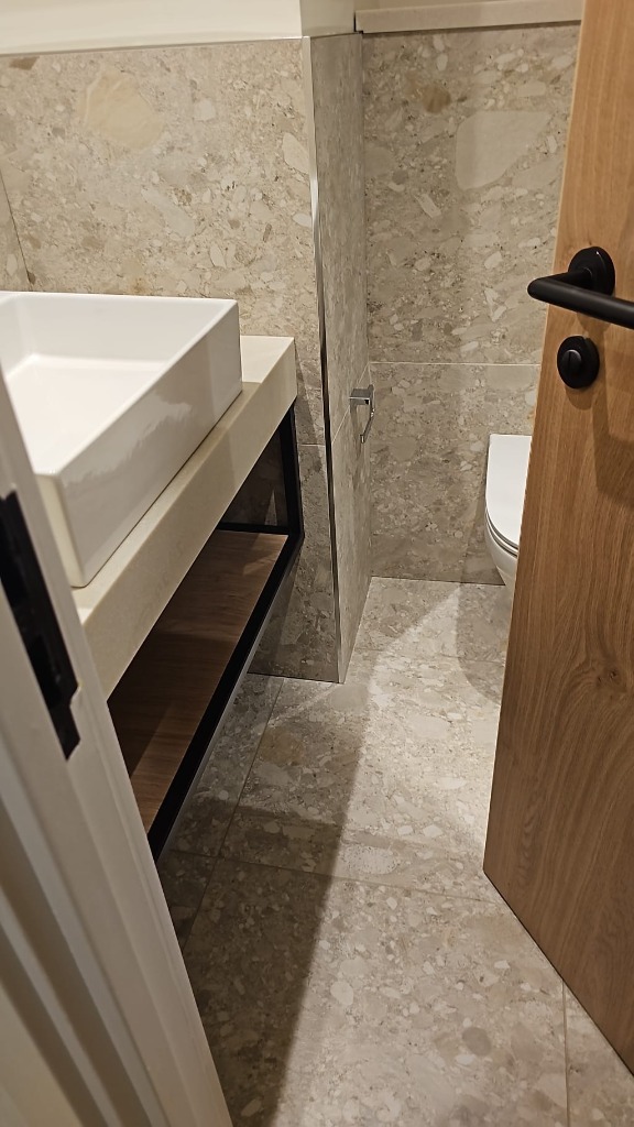 Hotel Refurbishment - Bathroom